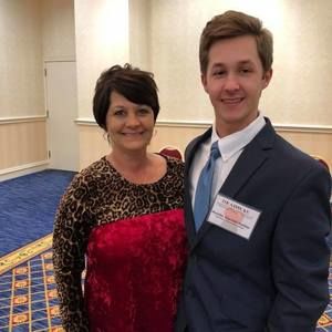 Meet your Posher, Hunter